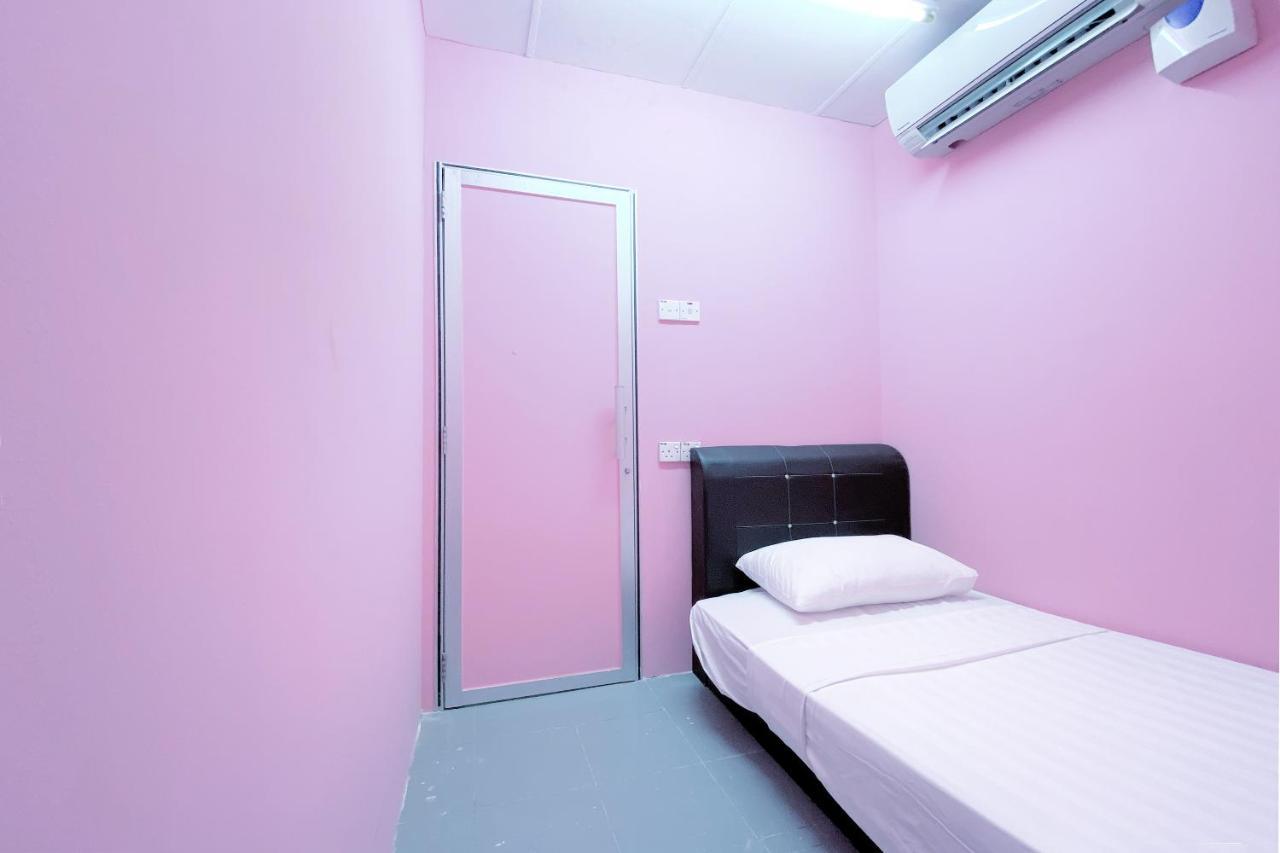 Spot On 90123 Rainbow Guest House George Town Exteriér fotografie